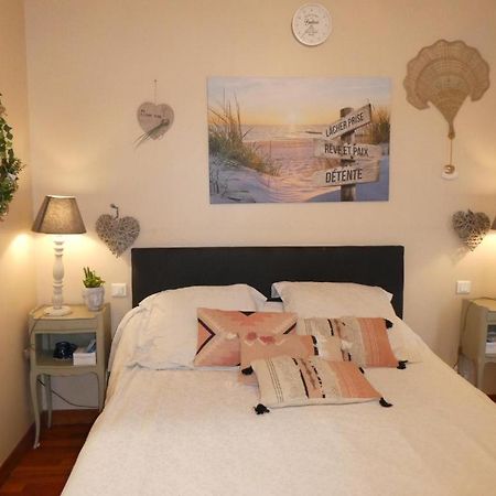 Chambre Le Mas D'Adelice Taulignan Kültér fotó